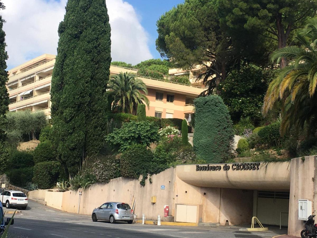 Clim Jardin Et Parking Prive -Piscine Tennis Et Park Vue Mer Grasse Eksteriør billede